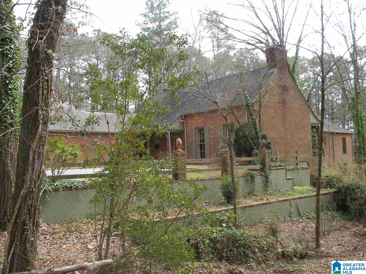 2423 Overhill Road Sylacauga, AL 35150 - Photo 2 of 38