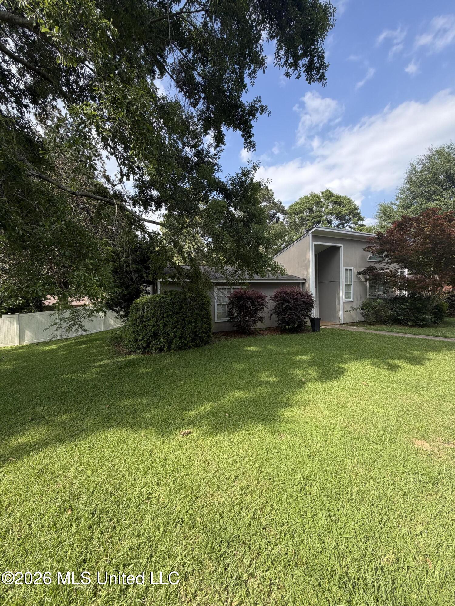 804 North Street McComb, MS 39648 - Photo 2 of 30 IMG_2083