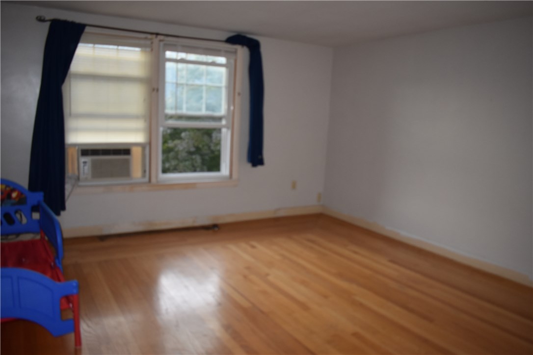 129 Carter Avenue Pawtucket, RI 02861 - Photo 19 of 28