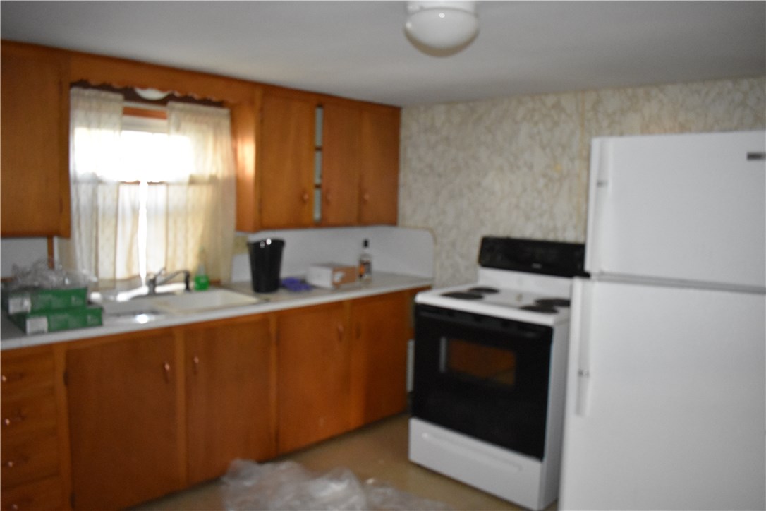 129 Carter Avenue Pawtucket, RI 02861 - Photo 21 of 28