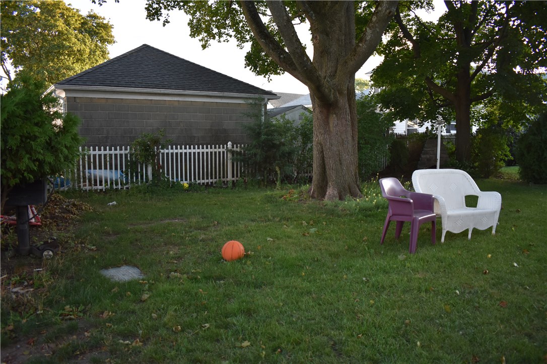 129 Carter Avenue Pawtucket, RI 02861 - Photo 6 of 28
