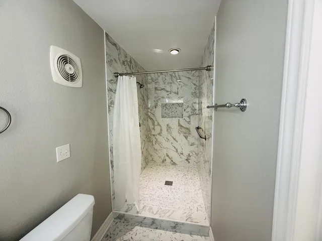 $1,900 | 919 Saddle Rock Drive, Houston, TX 77088