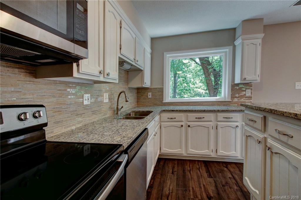 27074 Catamaran Drive Tega Cay, SC 29708 - Photo 4 of 35