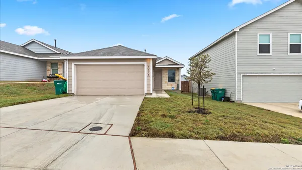 $1,775 | 5315 Hornbeck Heights, Converse, TX 78109