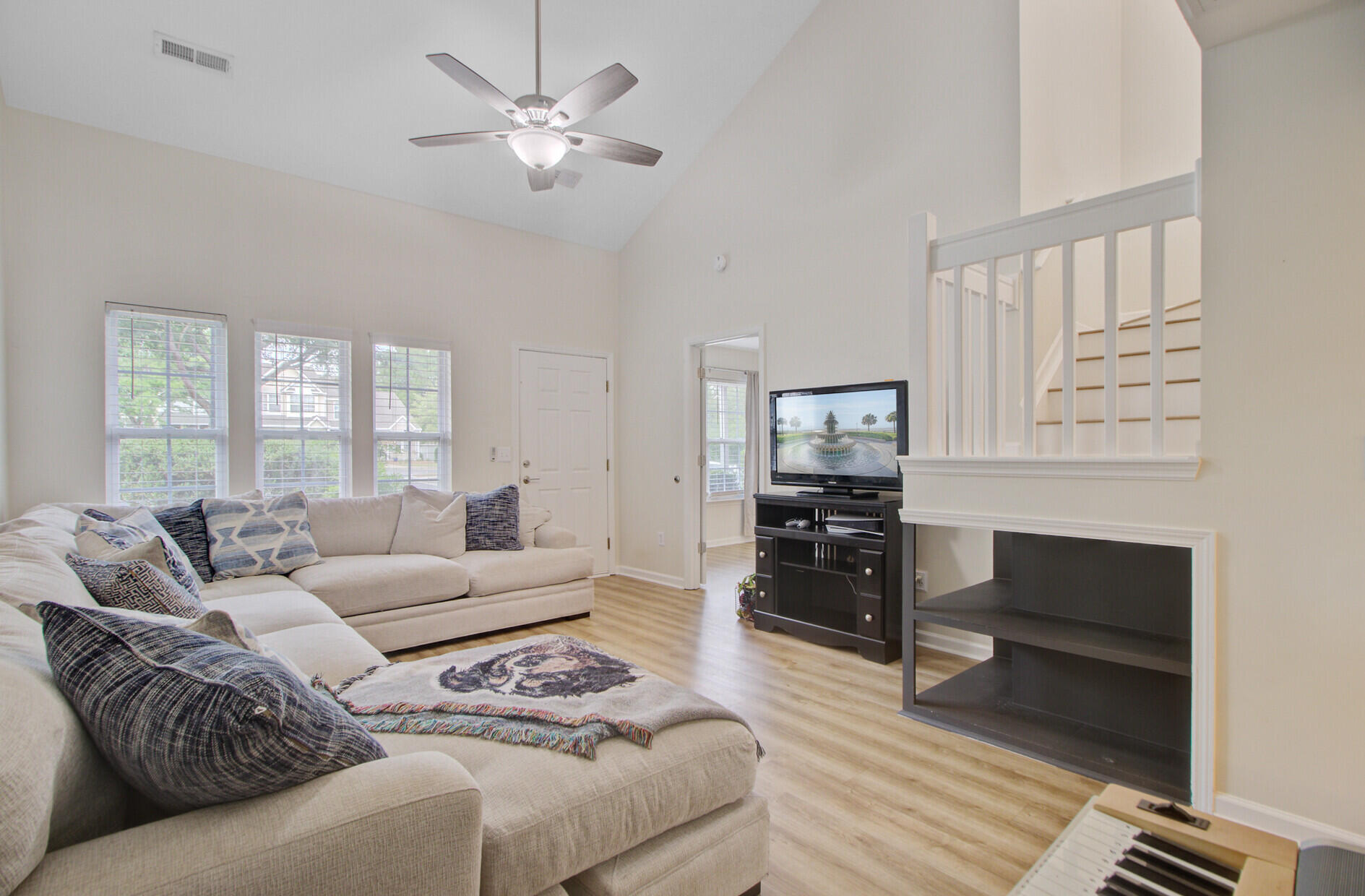 117 Macy Circle Goose Creek, SC 29445 - Photo 9 of 37 09_9_mls