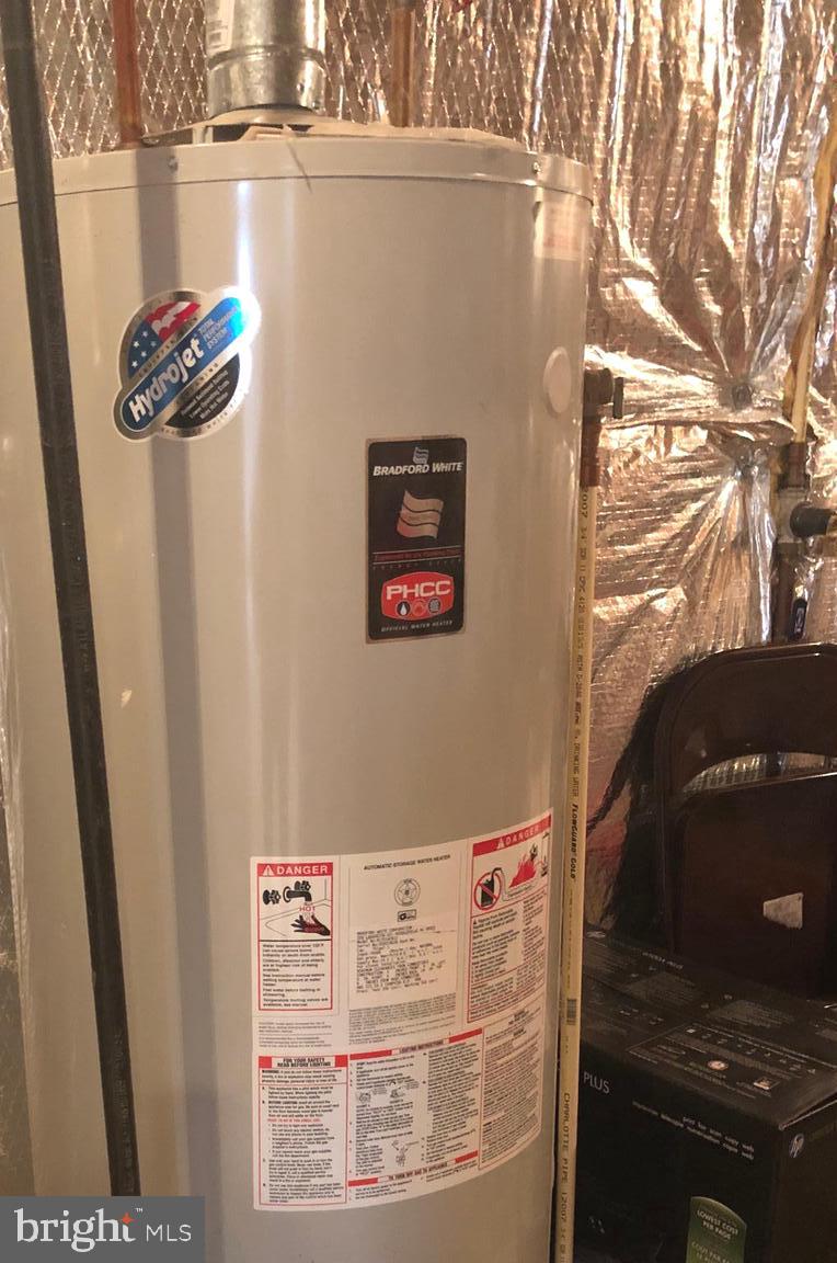 4853 Muddler Way Fairfax, VA 22030 - Photo 27 of 31 Newer Water Heater