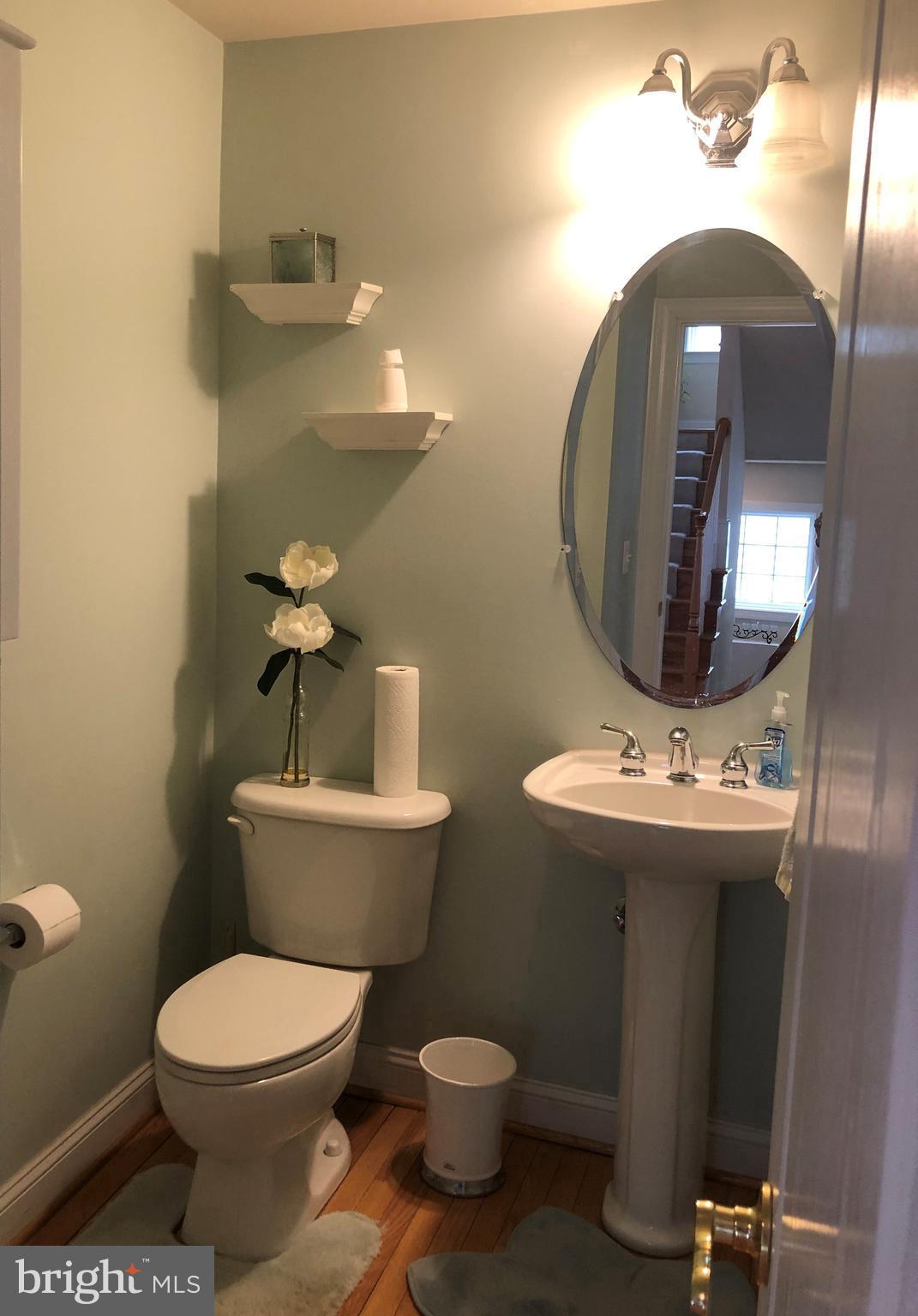 4853 Muddler Way Fairfax, VA 22030 - Photo 9 of 31 Powder Room