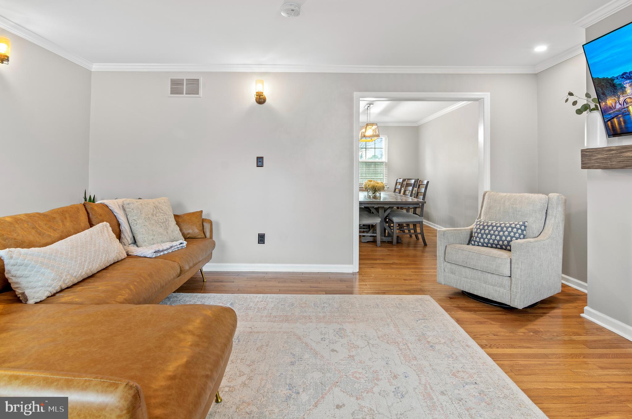 40 Dorba Court Severna Park, MD 21146 - Photo 10 of 67 a living room with furniture and wooden floor