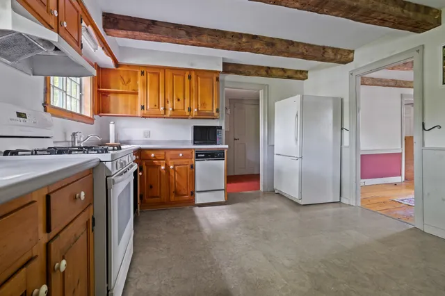 $459,900 | 7 Goodrich Falls Road, Bartlett, NH 03838