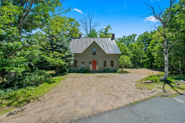 $419,000 | 7 Goodrich Falls Road, Bartlett, NH 03838