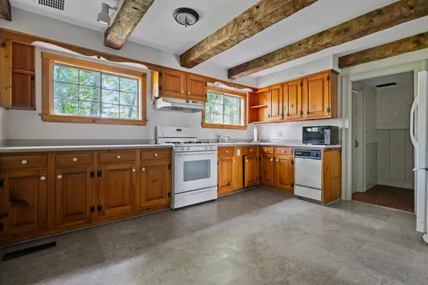 $419,000 | 7 Goodrich Falls Road, Glen, NH 03838