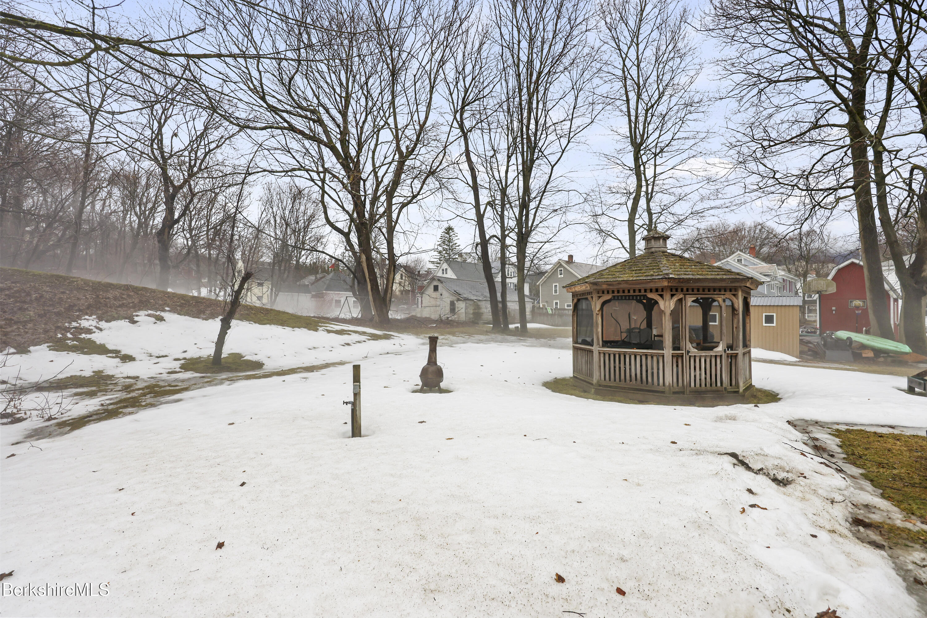 2 Horn Place Adams, MA 01220 - Photo 41 of 42 210 Front Yard