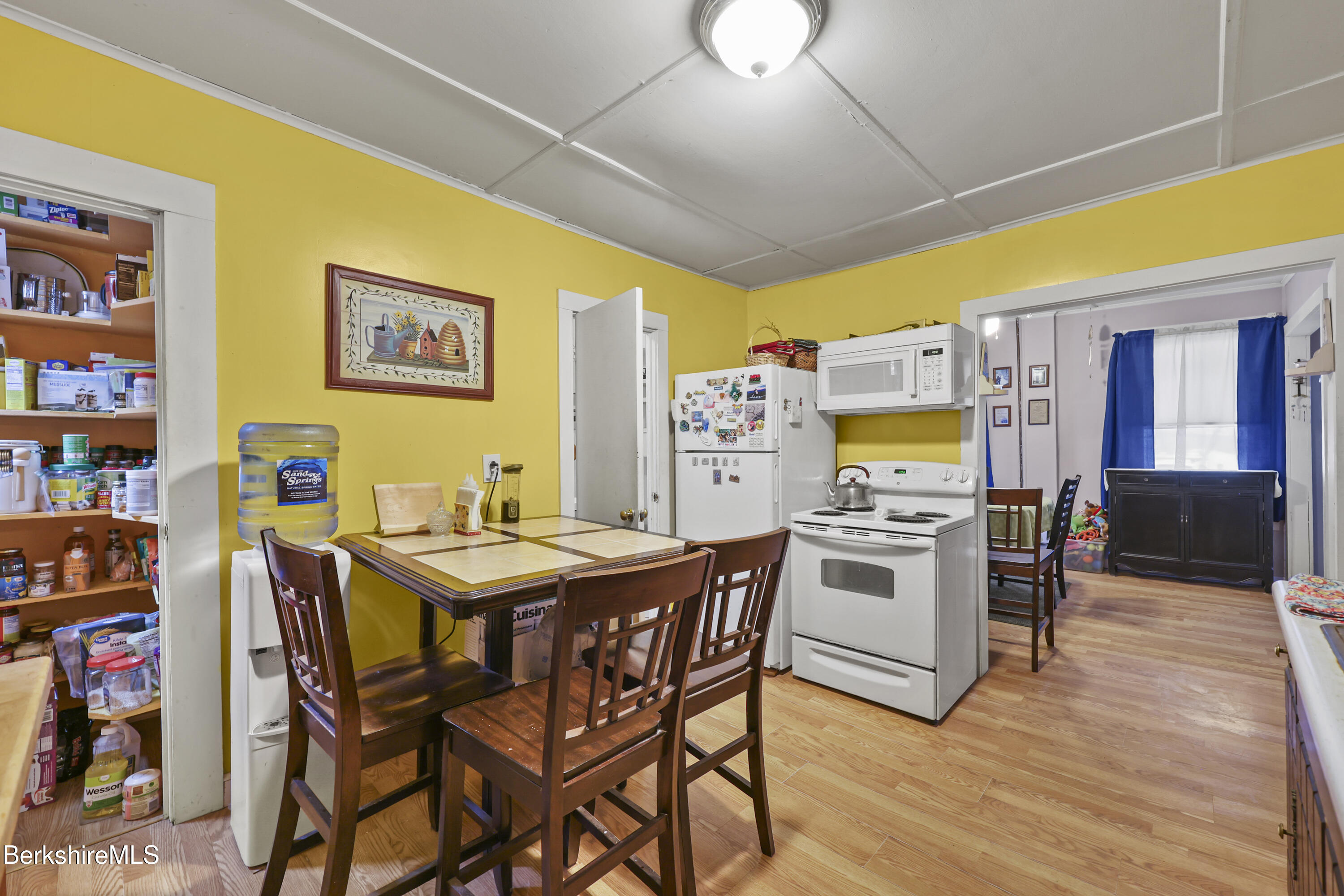 2 Horn Place Adams, MA 01220 - Photo 10 of 42 50 Kitchen
