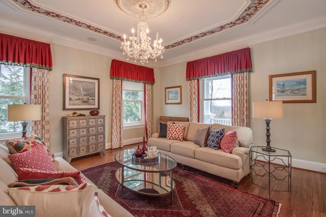 $1,895,000 | 2304 King Street, Alexandria, VA 22301