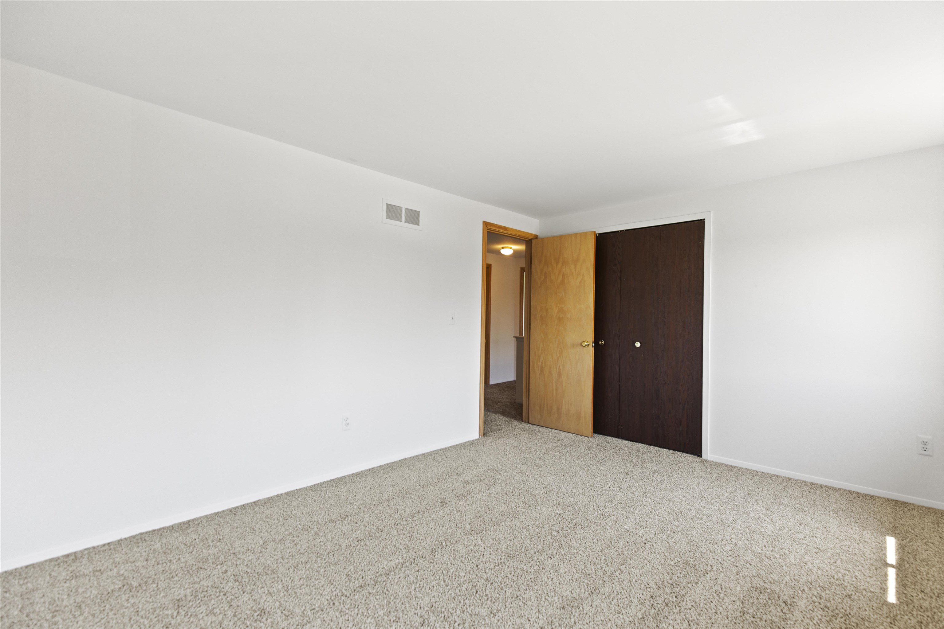 14155 Martin Road Warren, MI 48088 - Photo 21 of 40
