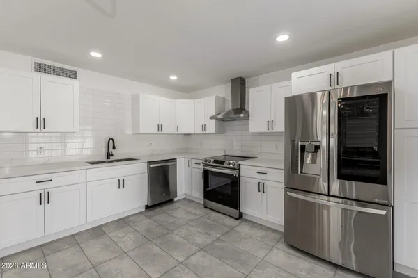 $329,999 | 4620 East Southern Avenue, Phoenix, AZ 85042