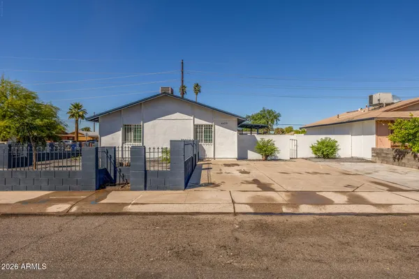 $329,999 | 4620 East Southern Avenue, Phoenix, AZ 85042