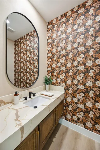 $899,000 | 211 St Andrews Drive, New Ulm, TX 78950