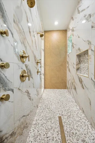 $899,000 | 211 St Andrews Drive, New Ulm, TX 78950