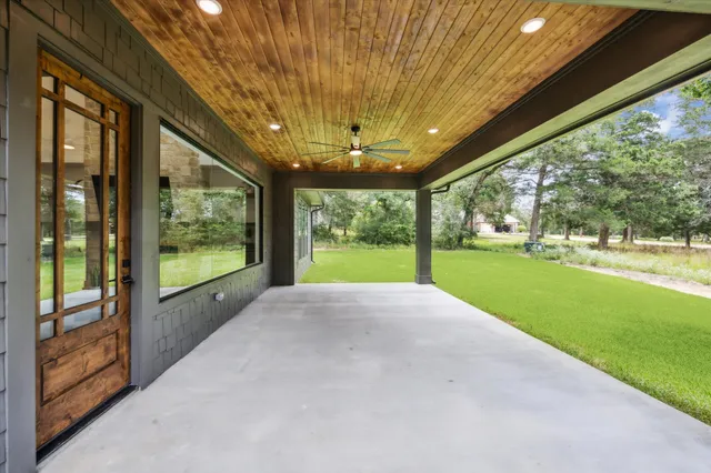 $899,000 | 211 St Andrews Drive, New Ulm, TX 78950