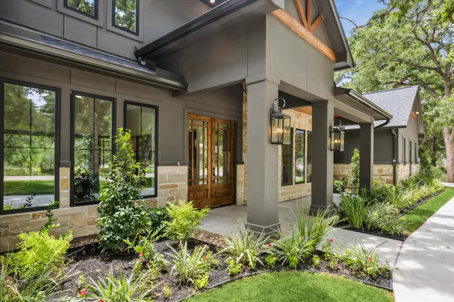 $899,000 | 211 St Andrews Drive, New Ulm, TX 78950