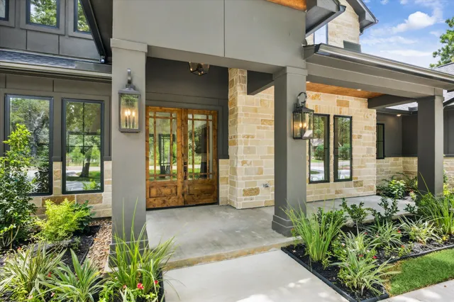 $899,000 | 211 St Andrews Drive, New Ulm, TX 78950