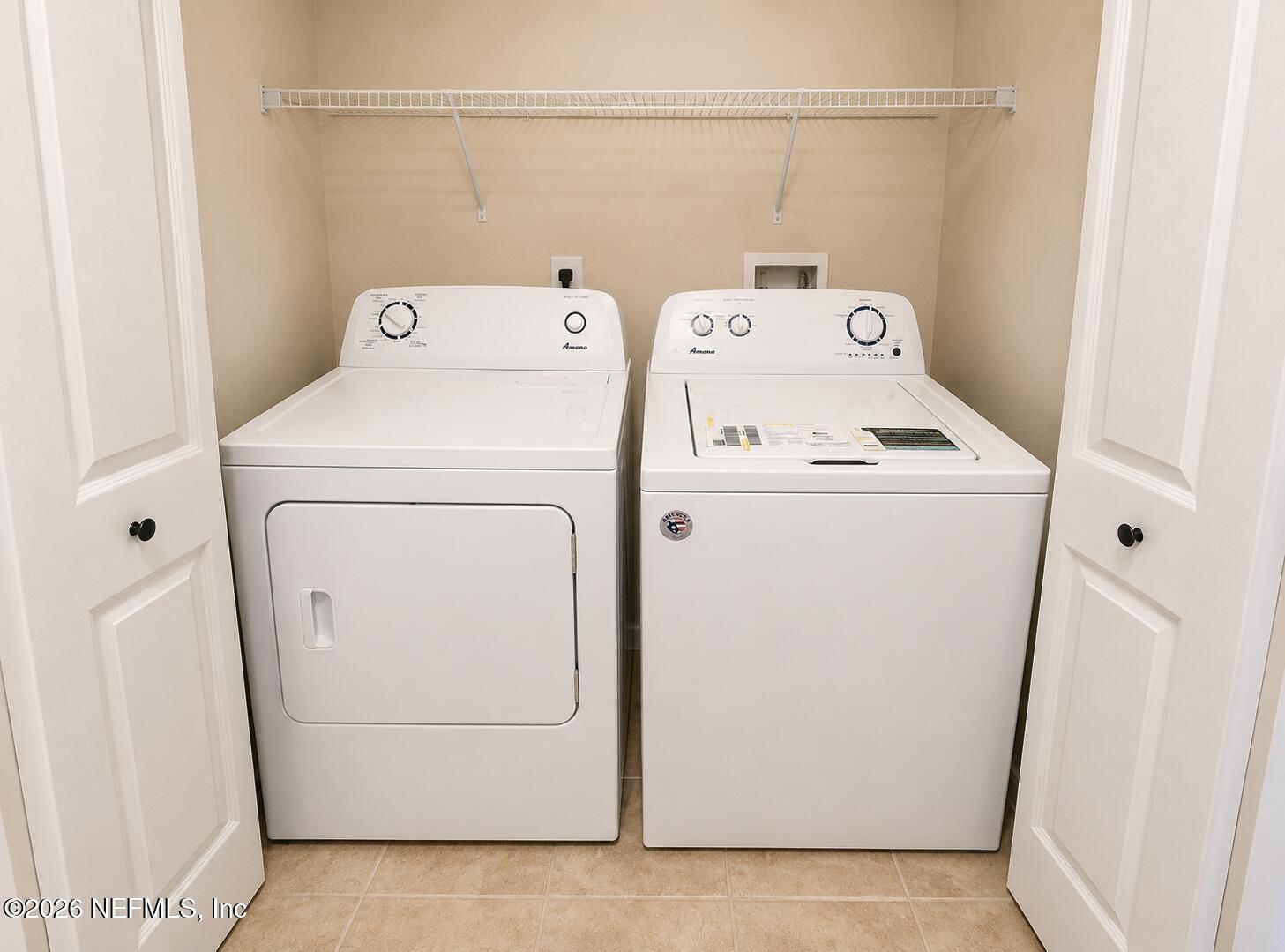 9745 Touchton Road, Unit 1822 Jacksonville, FL 32246 - Photo 17 of 21 In Unit Laundry