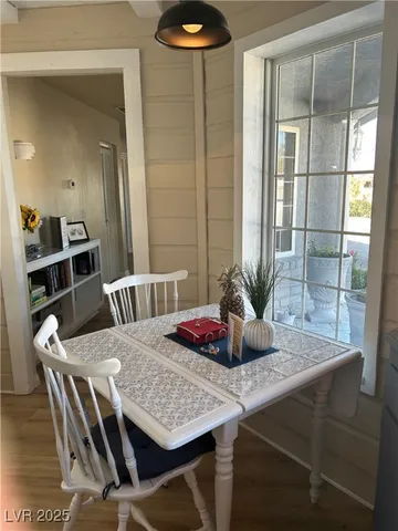 $1,800 | 6889 Beverly Glen Avenue, Las Vegas, NV 89110