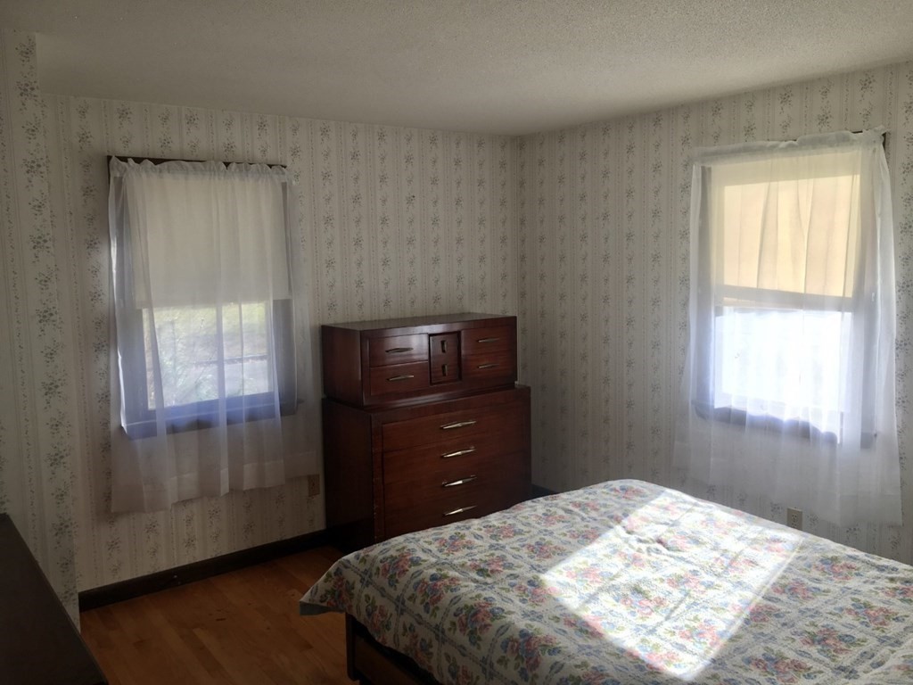 68 Lavender Lane Springfield, MA 01129 - Photo 8 of 22 Gallery Image 8