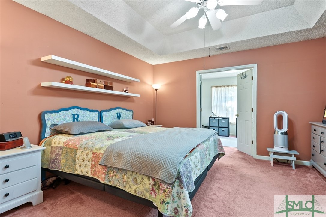 21 Highpoint Court Savannah, GA 31410 - Photo 24 of 37 PRIMARY BEDROOM