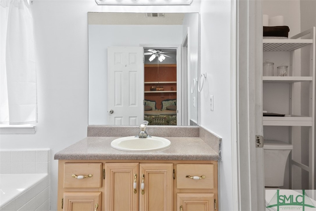 21 Highpoint Court Savannah, GA 31410 - Photo 30 of 37 PRIMARY BATHROOM