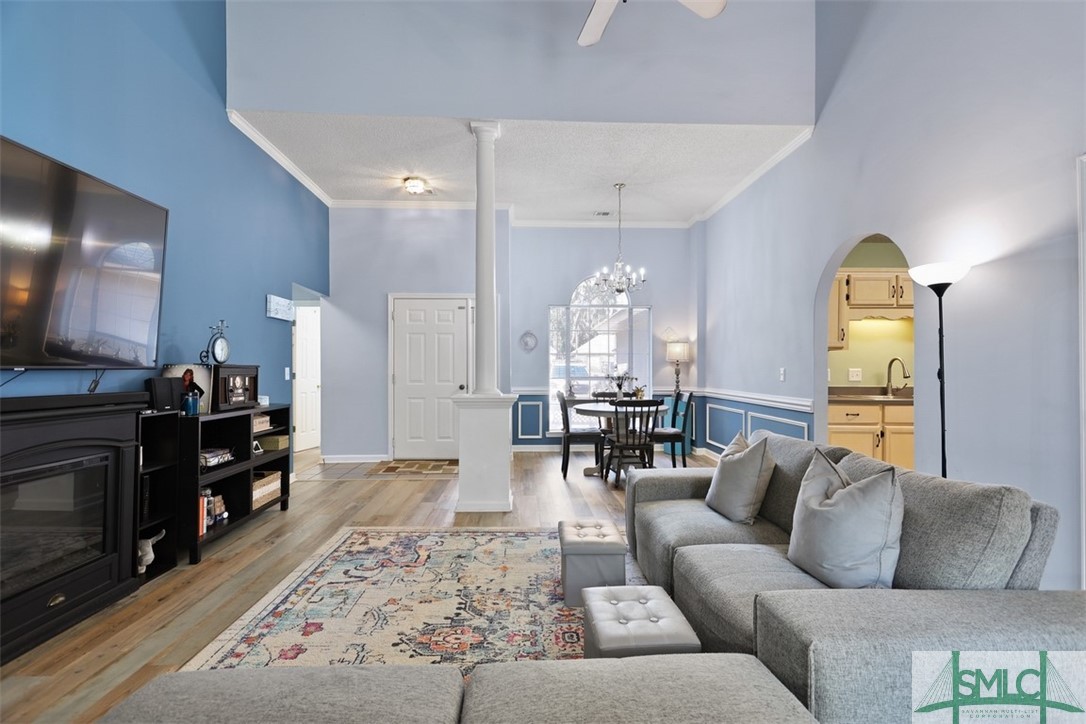 21 Highpoint Court Savannah, GA 31410 - Photo 10 of 37 FAMILY ROOM