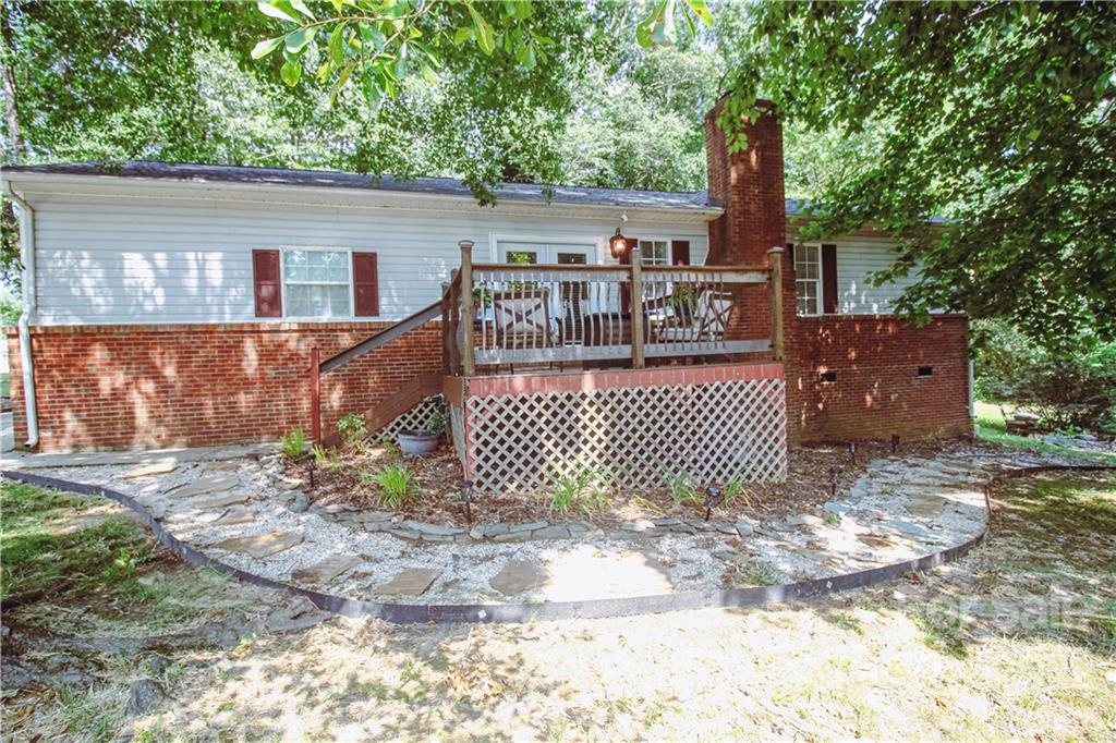352 Runyans Road Grover, NC 28073 - Photo 1 of 22 Gallery Image 1