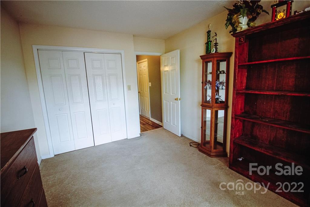 352 Runyans Road Grover, NC 28073 - Photo 12 of 22 Gallery Image 12