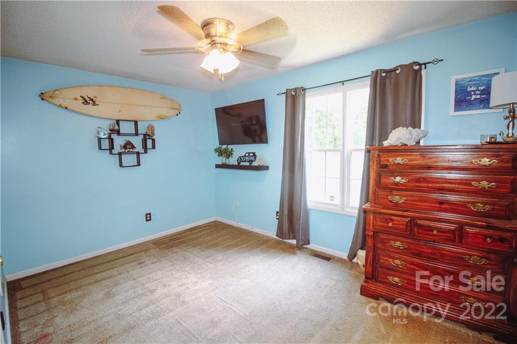 352 Runyans Road Grover, NC 28073 - Photo 10 of 22 Gallery Image 10