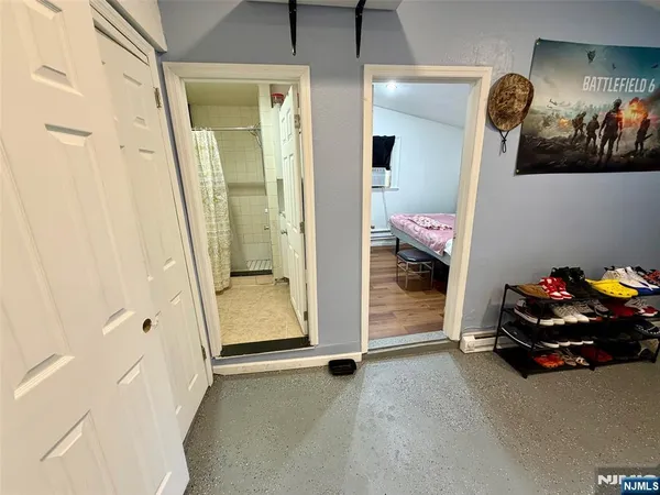 a view of an entryway with a livingroom