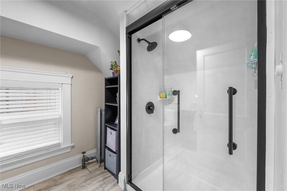 2632 Exeter Road Cleveland, OH 44118 - Photo 18 of 24 Gallery Image 18