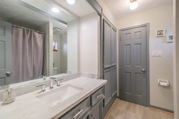 $3,200 | 6906 Pebble Beach Drive, Houston, TX 77069