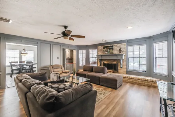 $3,200 | 6906 Pebble Beach Drive, Houston, TX 77069