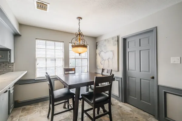 $3,200 | 6906 Pebble Beach Drive, Houston, TX 77069