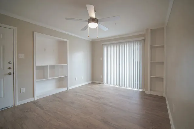 $1,059 | 8455 Will Clayton Parkway, Unit 103, Humble, TX 77338
