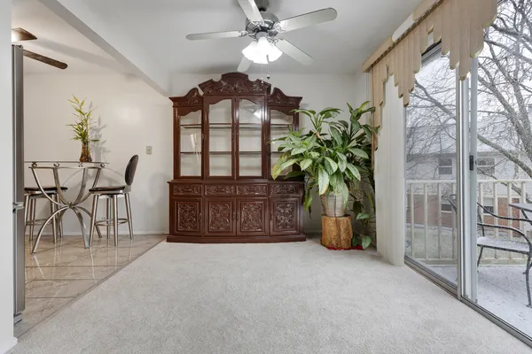 $299,900 | 2838 Meadow Lane, Unit W2, Schaumburg, IL 60193