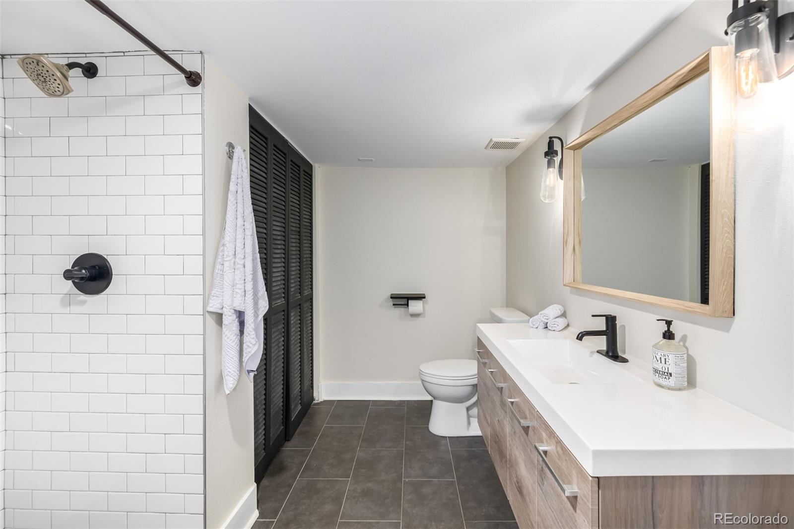 142 Logan Street Denver, CO 80203 - Photo 23 of 29