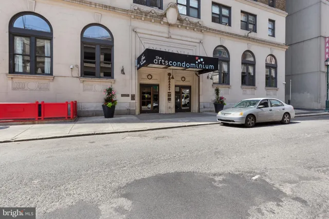 $1,075 | 1324 Locust Street, Unit 509, Philadelphia, PA 19107