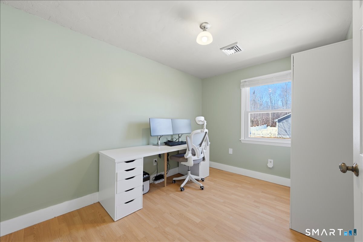 76 Gay Hill Road Montville, CT 06382 - Photo 18 of 22