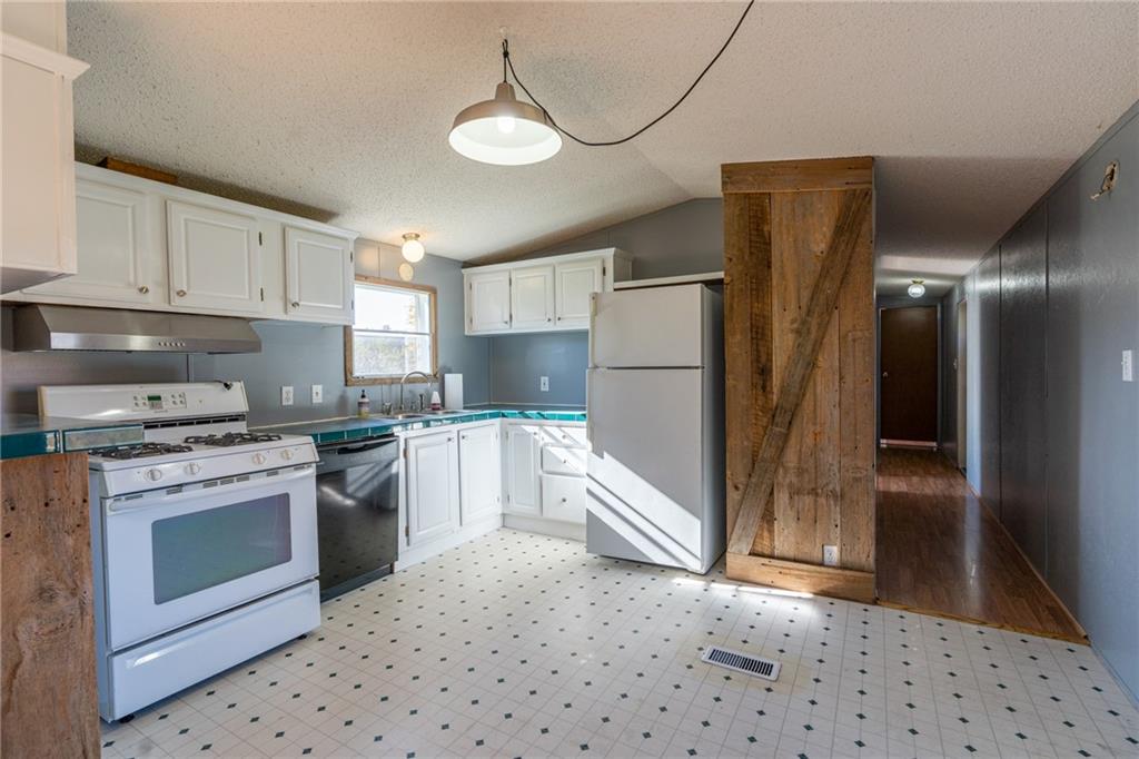 1187 Barkeyville Road Grove City, PA 16127 - Photo 5 of 13 Gallery Image 5