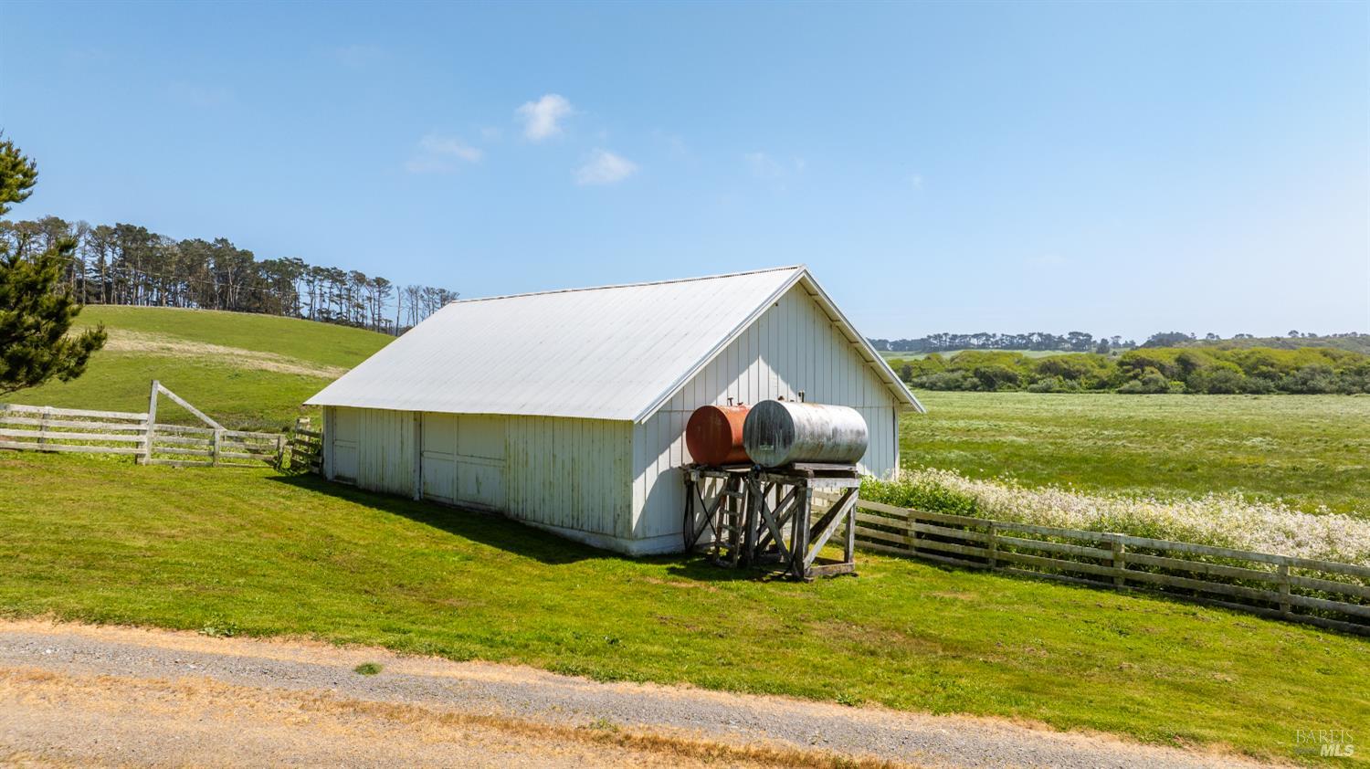 21601 Highway 1 Point Arena, CA 95468 - Photo 11 of 74