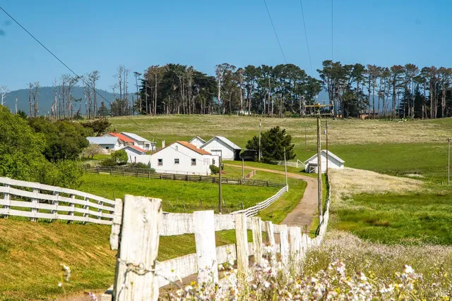 $5,800,000 | 21601 Highway 1, Point Arena, CA 95468