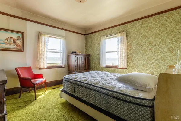 $5,800,000 | 21601 Highway 1, Point Arena, CA 95468