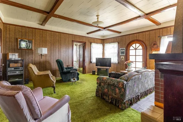 $5,800,000 | 21601 Highway 1, Point Arena, CA 95468